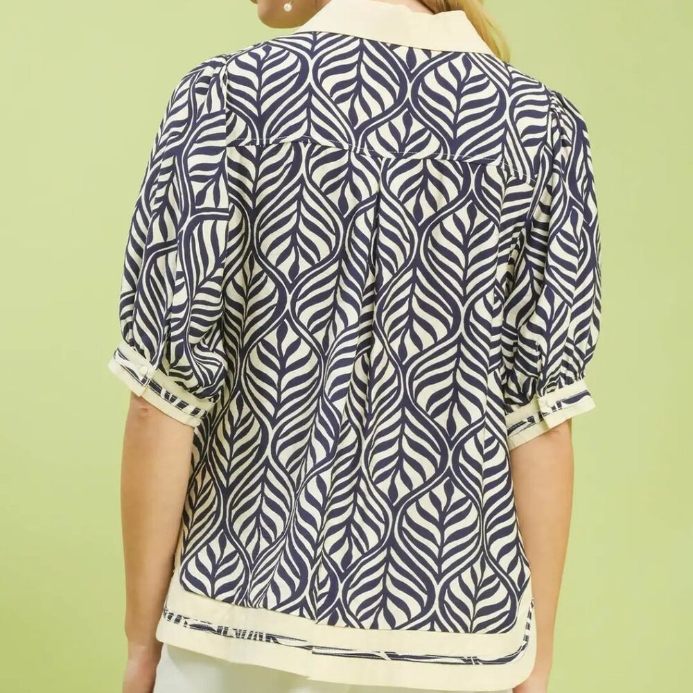 Umgee Geometric‎ Leaf Print Popover Top - Picture 2 of 5